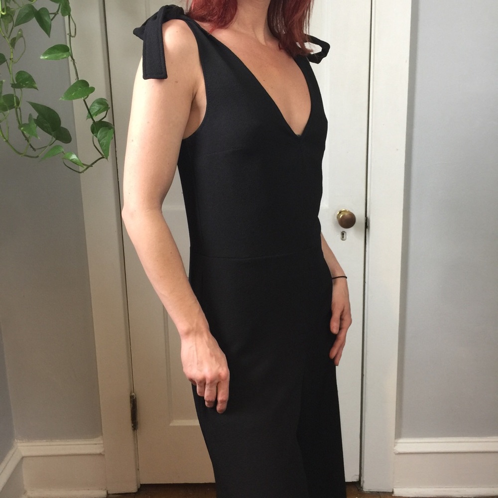 See By Chloe Black Tie Shoulder Crop Jumpsuit - Picture 7 of 8